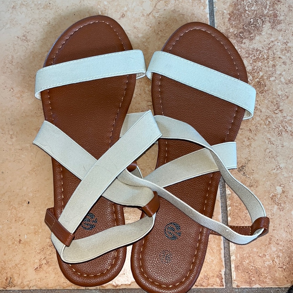 Sandals, size 9 1/2